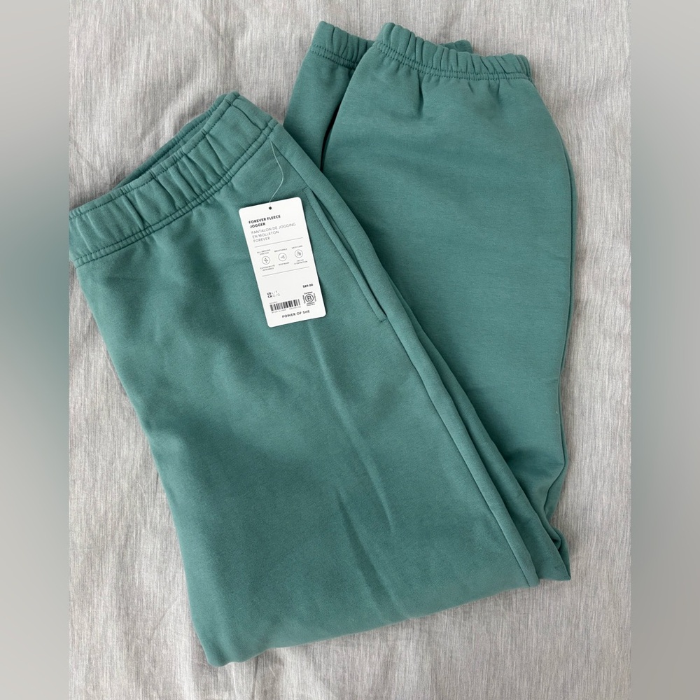 Athleta high rise sweats, never worn
